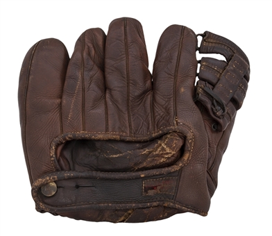 1943 Jim Turner New York Yankees Fielding Glove (PSA/DNA)